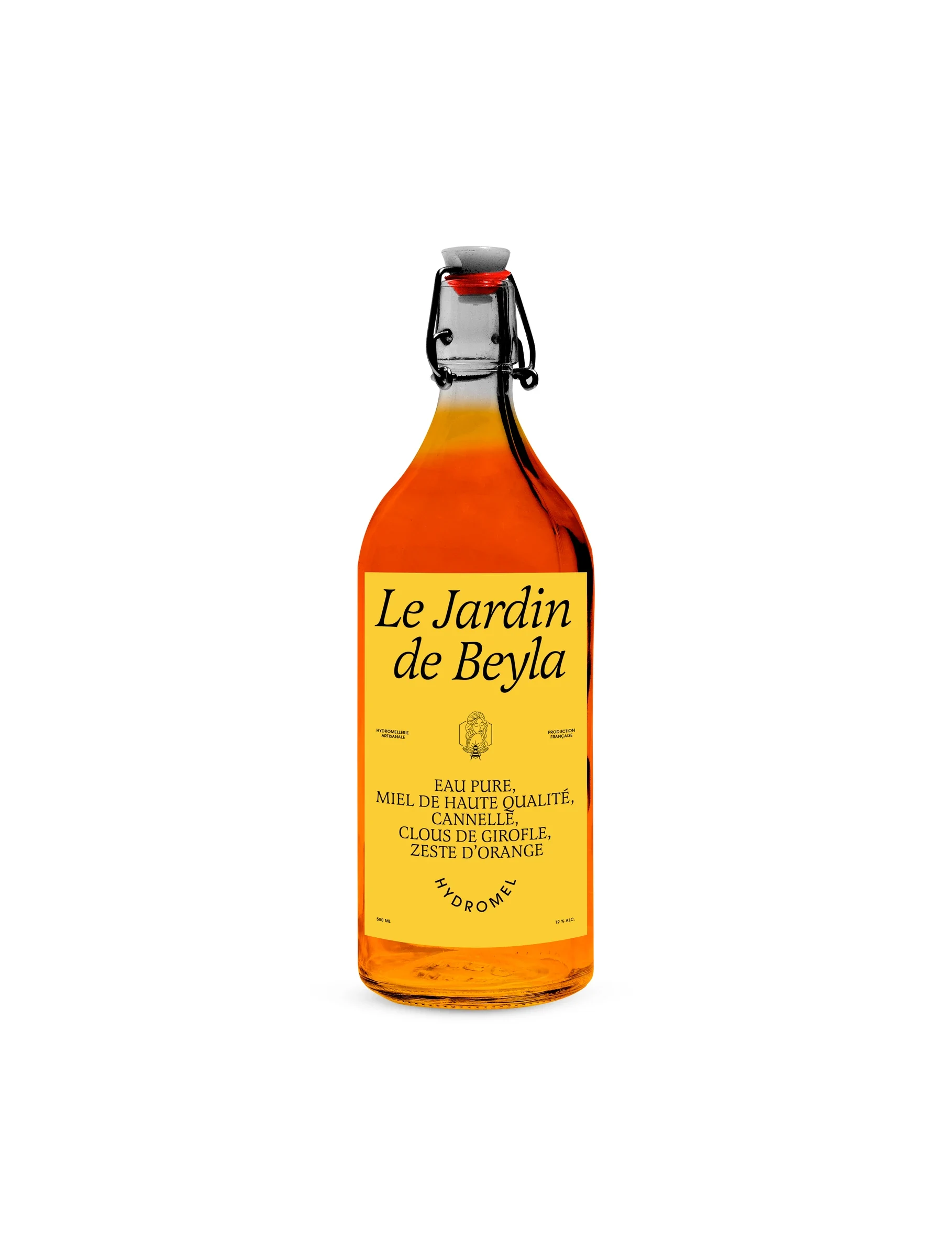 Proposition de bouteille d’hydromel Le Jardin de Beyla, verre ambré et étiquette jaune avec signature typographique et figure à l’abeille