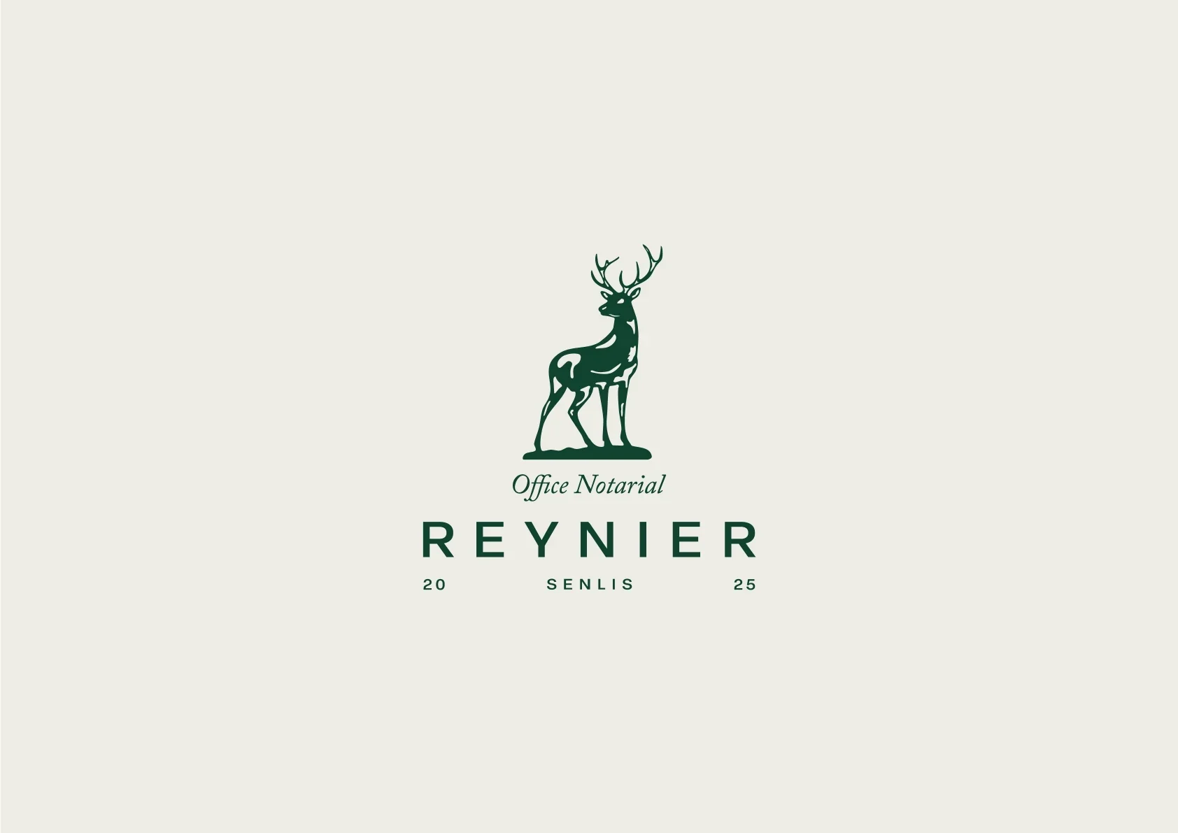 Logotype final de l’Office Notarial Reynier avec le cerf, le nom Reynier et la mention Senlis